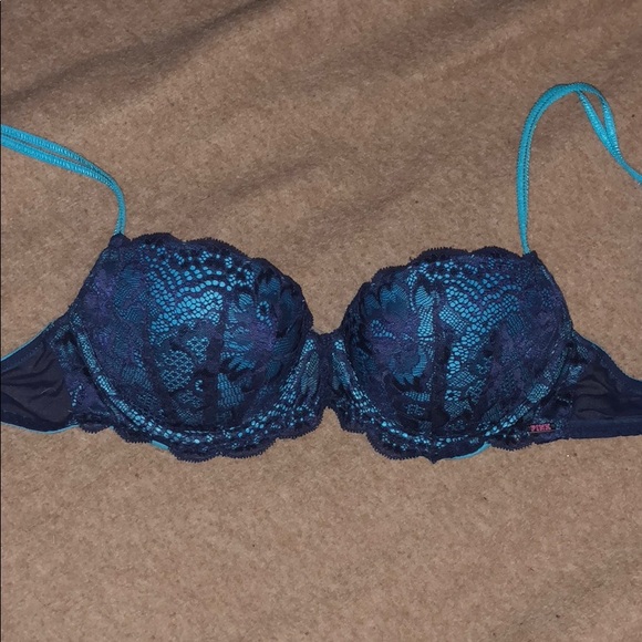 32 C Blue Lace Victoria’s Secret PINK bra - Picture 1 of 2